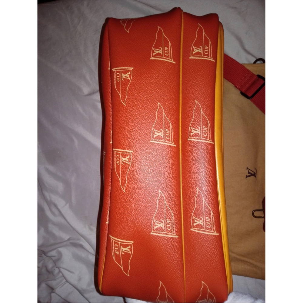 AUTHENTIC!!! Louis Vuitton Calvi Leather Messenger LV Cup Bag ⛵️ - Picture 5 of 10